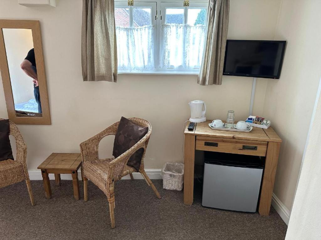 The Hardinge Arms 3*
