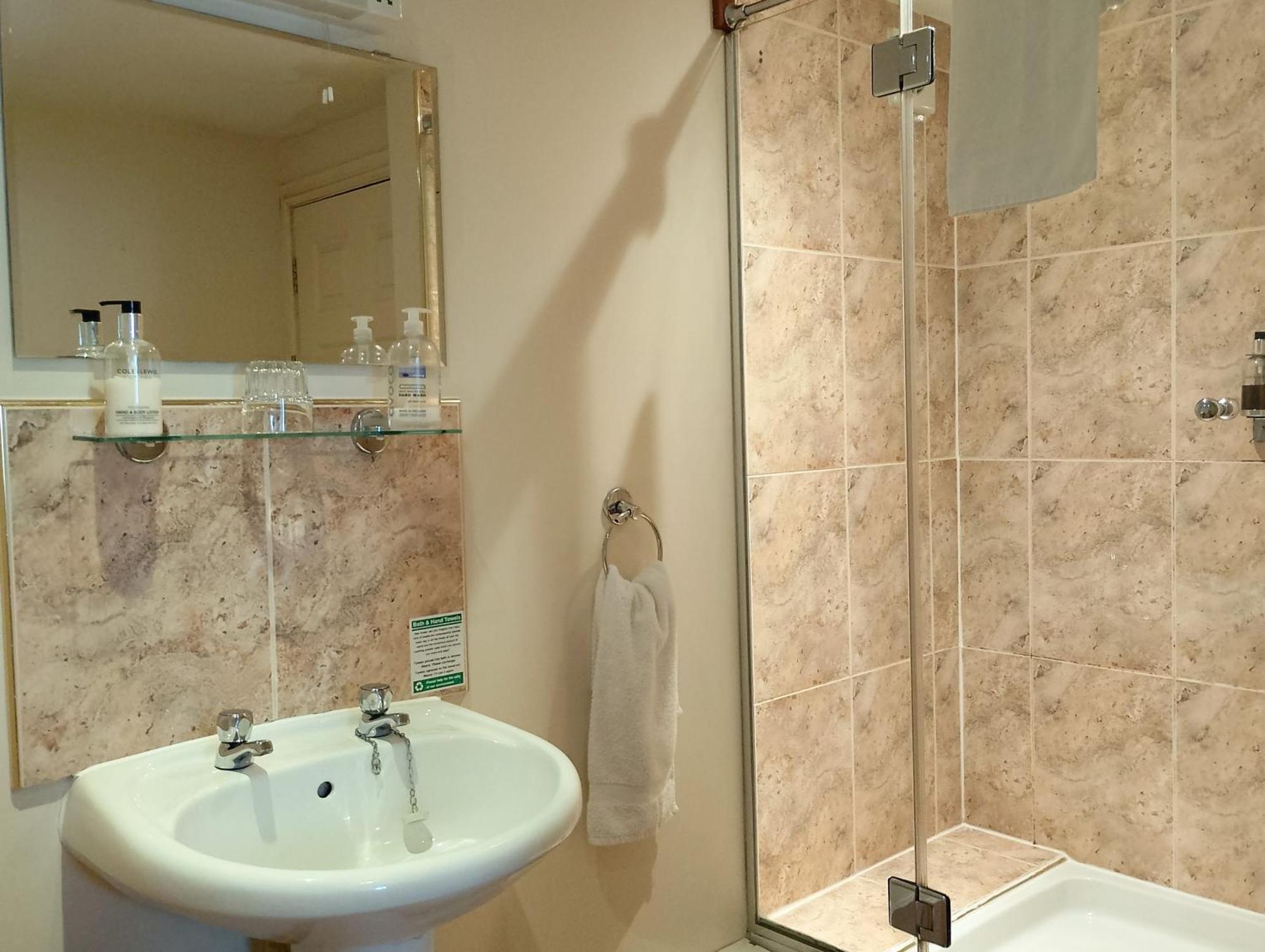 The Hardinge Arms Inn 3*