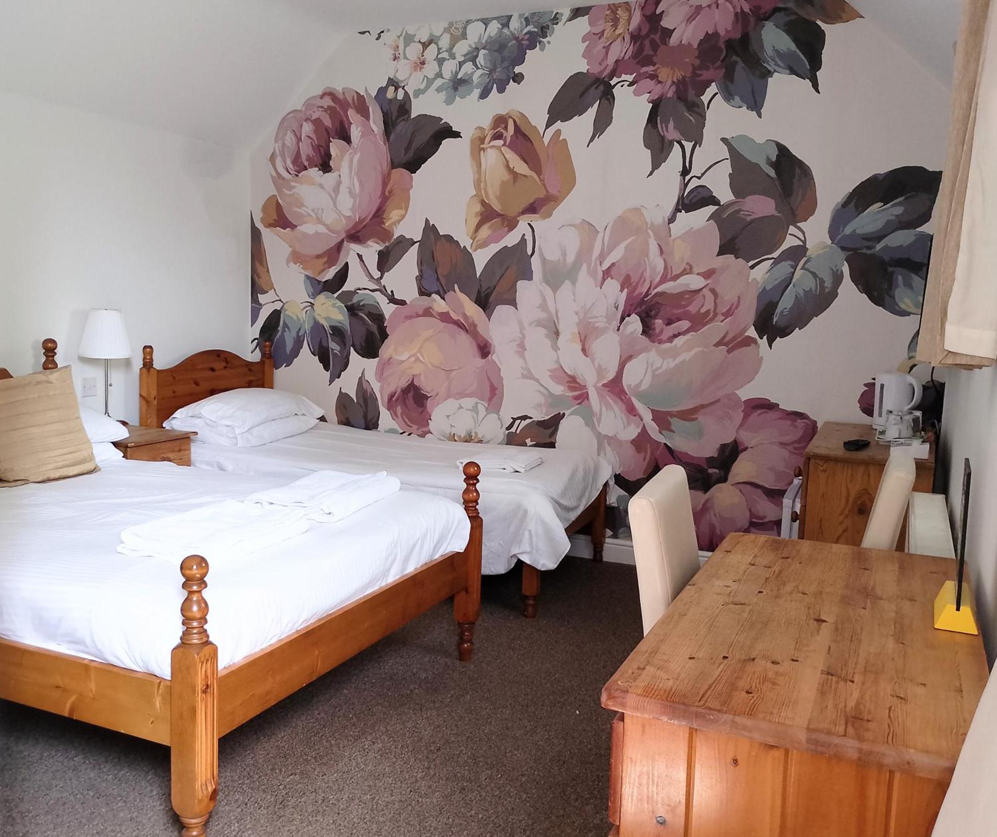 The Hardinge Arms 3*